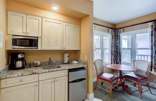 Northeast Virginia Beach Villa | Diamond Resorts Turtle Cay Resort - 2 Bedroom Lockoff
