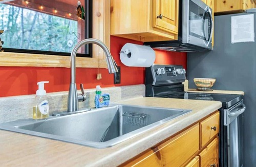 Blairsville Cabin | Diamond Studded Luxury, New Spa, Arcade, Firepit