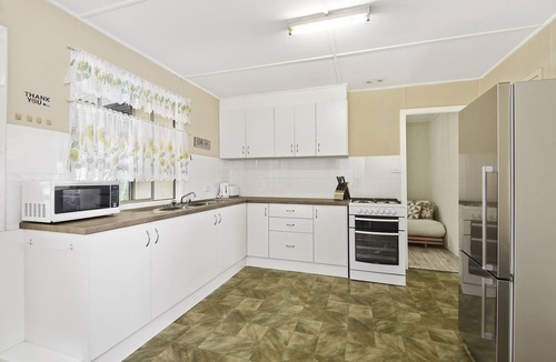 Dunbogan House | Diamond Waters Caravan Park