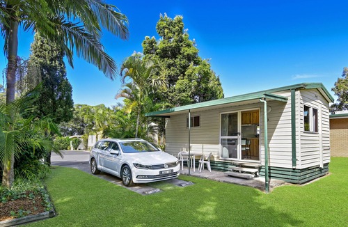 Dunbogan House | Diamond Waters Caravan Park