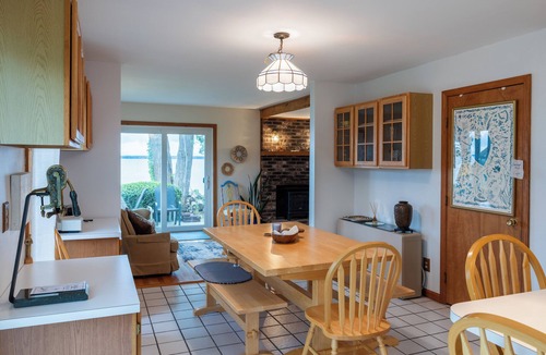 Plattsburgh House | Diamond Waters, Vacation on Lake Champlain