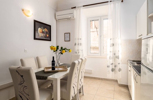 Dubrovnik Old Town Apartment | Diana Apartments Diana 2 Apartment Old town Center (FLAT AREA)