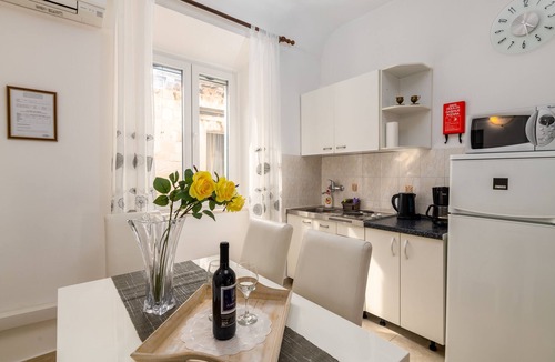 Dubrovnik Old Town Apartment | Diana Apartments Diana 2 Apartment Old town Center (FLAT AREA)