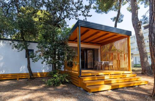 Biograd na Moru Resort | Diana & Josip Mobile Homes