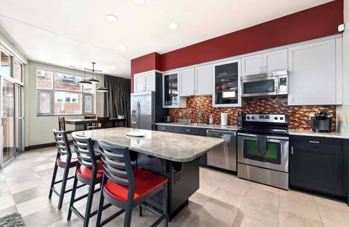Fayetteville Condo | Dickson St Condo - On Dickson Street - Walkable