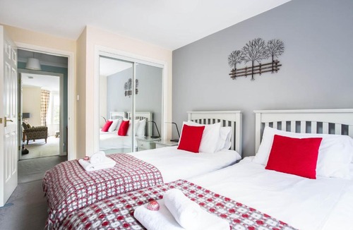 Leith Apartment | Dicksonfield Apartment