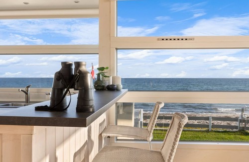 Tørresø House | "Diderik" - 5m from the sea by Interhome