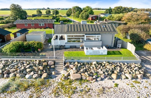 Tørresø House | "Diderik" - 5m from the sea by Interhome
