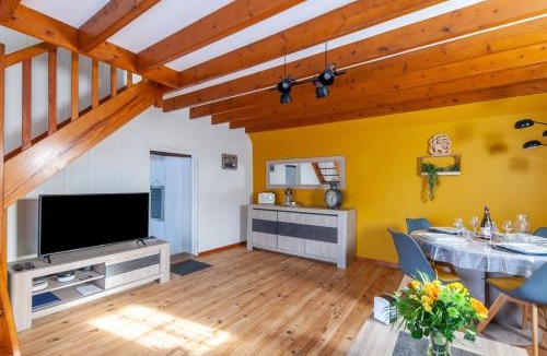 Sainte-Marie-au-Bosc House | Dido Newfy Home