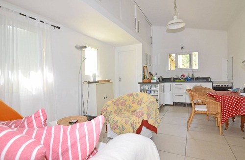 Cesseras Apartment | Die kleine Zikade by Interhome