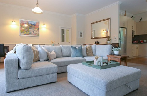 Harrietville House | DIEUDONNE: Harrietville