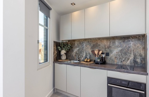 Harrow Apartment | Diff-Rent Living