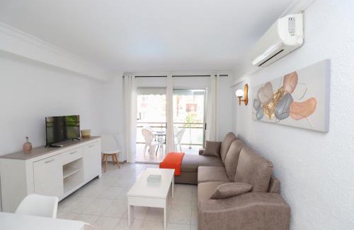 La Pineda Apartment | DIFFERENTFLATS Dms
