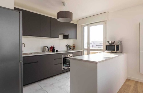 Yves Farge - Le Fleuve Apartment | Dify Bollier - Quartier Gerland