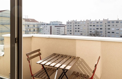 Yves Farge - Le Fleuve Apartment | DIFY Bollier - Quartier Gerland