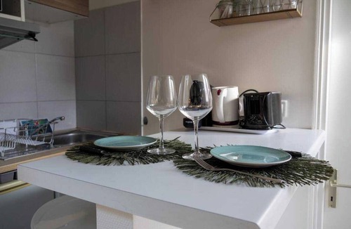 2nd Arrondissement Apartment | Dify Dugas Montbel - Peninsula