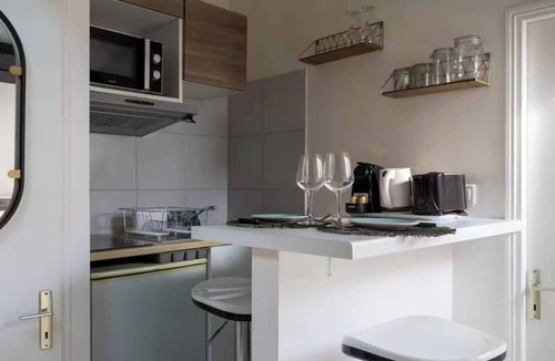 2nd Arrondissement Apartment | Dify Dugas Montbel - Peninsula