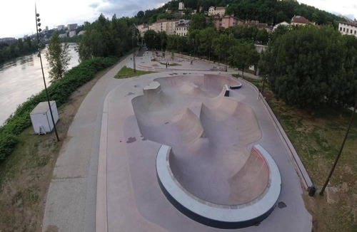 Republique - Tolstoi Apartment | DIFY Magique - Part Dieu