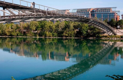 Republique - Tolstoi Apartment | DIFY Magique - Part Dieu