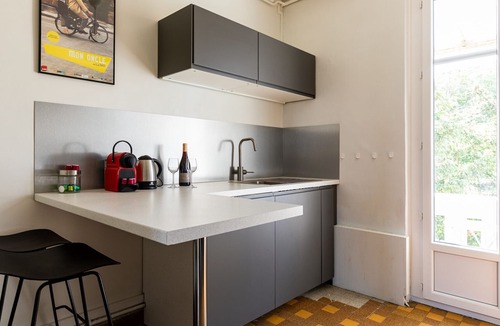 9th Arrondissement Apartment | DIFY Magnifique - Quartier Vaise