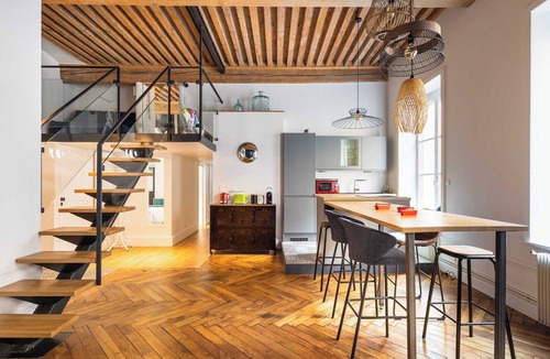 Grande Cote - Annonciade Apartment | DIFY Roi Lyon - Hotel de Ville