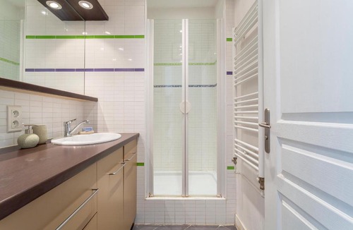 Saint Michel - Mairie Apartment | DIFY Romance - Saxe Gambetta