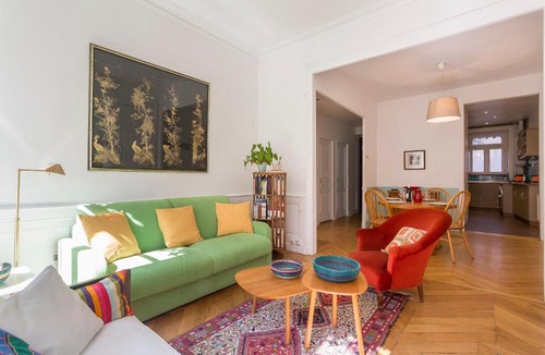 Saint Michel - Mairie Apartment | DIFY Romance - Saxe Gambetta
