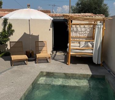 Marignane Apartment | digitone by gates studio cosy pour 2 sans jacuzzi ni rooftop