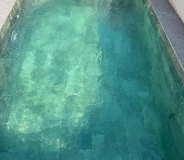Marignane Apartment | digitone by gates studio cosy pour 2 sans jacuzzi ni rooftop