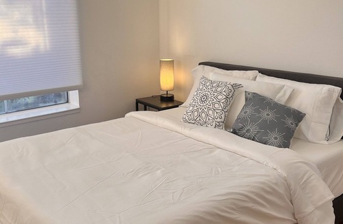 Upper Dimond Condo | Dimond View Condo