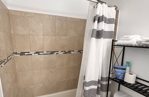 Upper Dimond Condo | Dimond View Condo