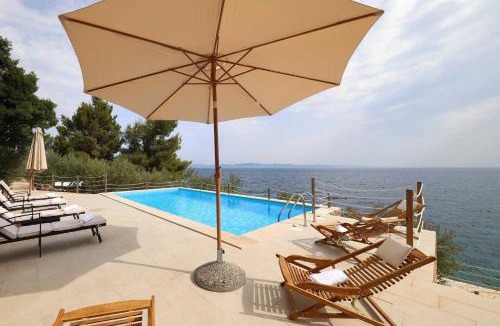 Orebic Villa | Dingač Village Luxury Resort