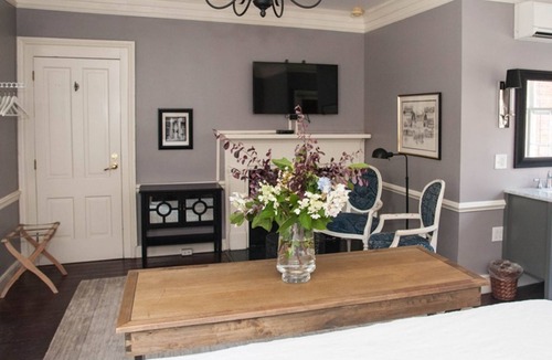 Venable Bed & Breakfast | Dinsmore Boutique Inn