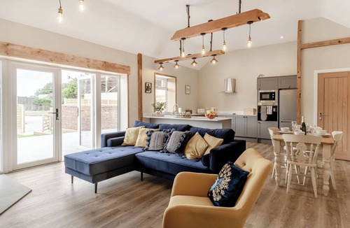 Driffield Cottage | Dip Tub Den - UK35989