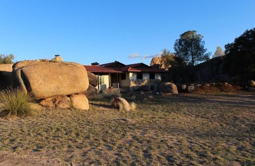 Dragoon House | DiPeso House