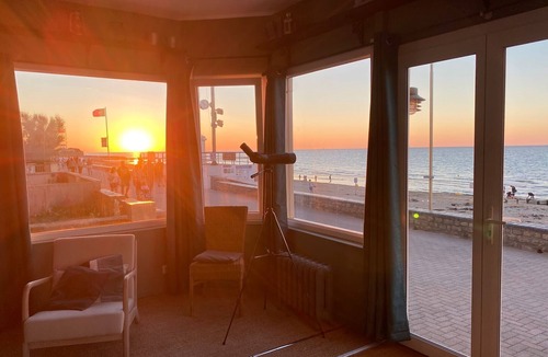 Coeur de Nacre Apartment | DIRECT ACCESS TO THE BEACH