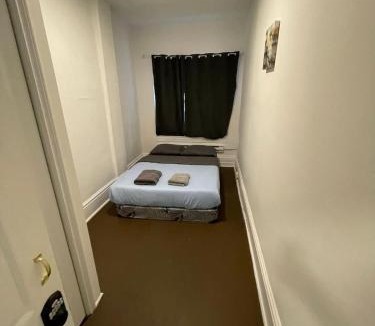 St. Lawrence House | Direct Access to FIFA Stadium-Free Fast Internet