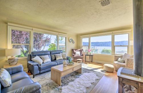 Bremerton House | Direct Beach Access Getaway on Port Orchard!