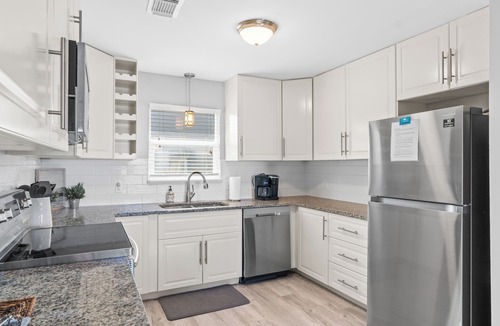 Port St. Joe House | Direct Beachfront, gorgeous sunsets, gated community, north Cape near state park