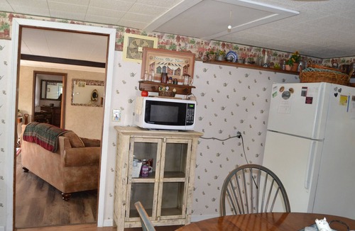 Thompsonville Cabin | Direct Betsie River frontage.