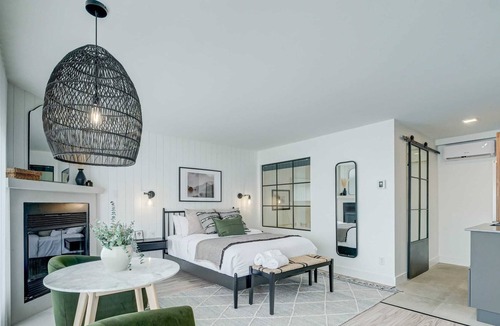 Sainte-Agathe-des-Monts Condo | Direct view on the Lac des Sables - LOFT 1