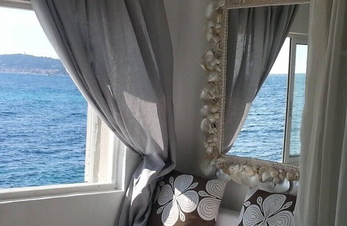 Alpes-Maritimes Apartment | Direct Front Beach in Eze