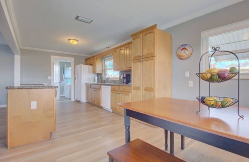 Yacht Club House | Direct gulf access home, near shopping, Yacht Club, and beach!