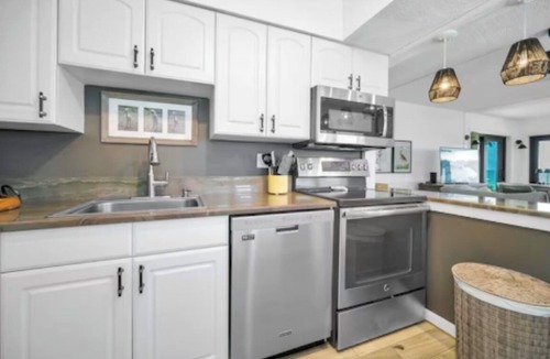 Belleair Beach Condo | Direct Gulf-Front Condo | Belleair Beach | 2BR/2BA