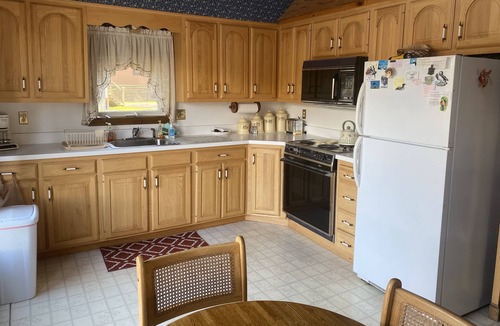 Acton House | Direct Lake frontage yet close to beaches