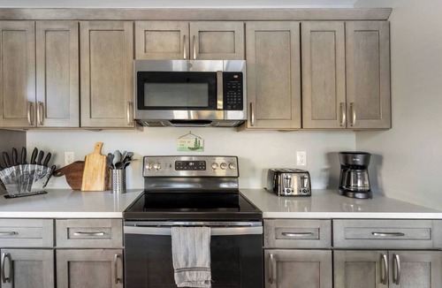 East Lyme Apartment | Direct Lakefront - Stunning Views and Panoramic Sunsets