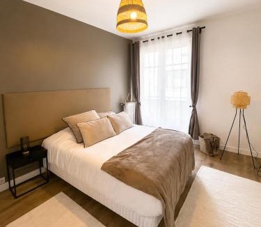 Saint-Mande Apartment | Direct Line 1 to Champs-Élysées Elegant Apt 4