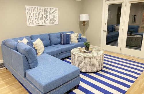 Swampscott House | Direct ocean view home steps from beach