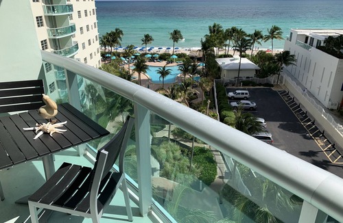 Hollywood South Central Beach Condo | DIRECT Ocean View & Pool View FULLY Remodeled Condo!