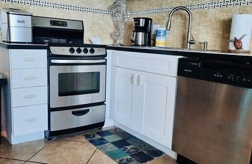 East Daytona Apartment | DIRECT OCEAN VIEW BALCONY-STUDIO-NEW POOL!nn